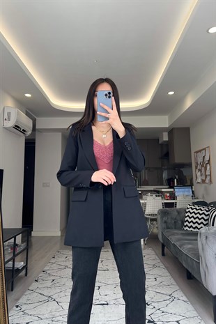 Siyah Tek Düğmeli Blazer