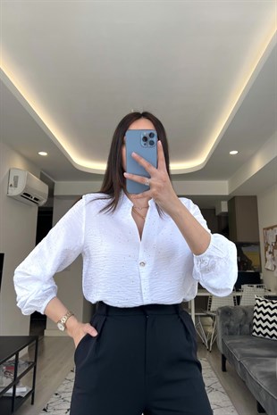 Beyaz Hakim Yaka Gold Detaylı Bluz