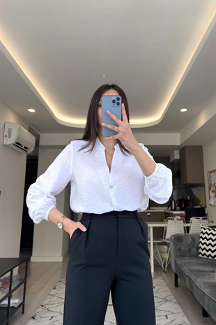 Beyaz Hakim Yaka Gold Detaylı Bluz