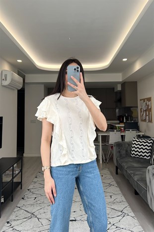 Ekru Fırfırlı Bluz
