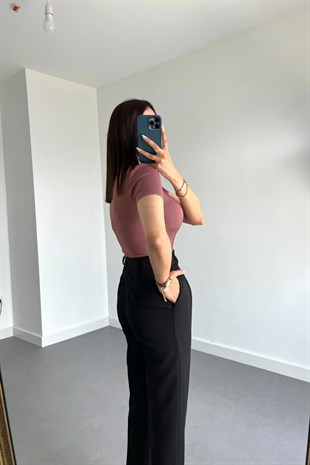 Gül Kurusu Önü Dikişli Bluz