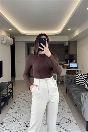 Kahve Önü Dikişli Bluz