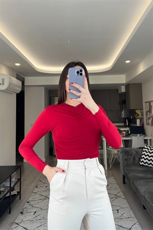Kırmızı Büzgülü Bodysuit