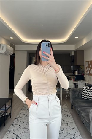 Krem Büzgülü Bodysuit