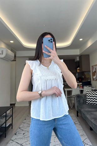 Rixo Dantel Detaylı Beyaz Bluz