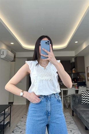 Rixo Dantel Detaylı Beyaz Bluz