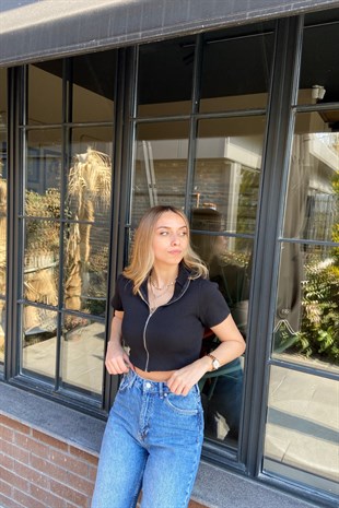 Siyah Fermuarlı Bluz