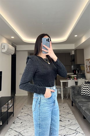 Siyah Simli Vatkalı Bluz