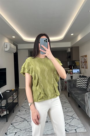 Yeşil Fırfırlı Bluz