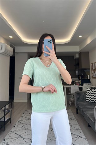 Yeşil V Yaka Bluz