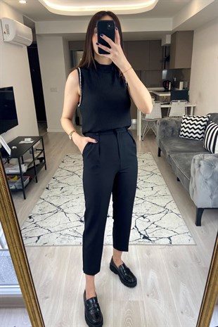 ZR Taş Detaylı Siyah Bluz