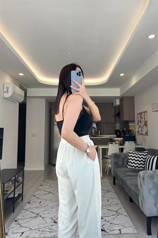 Siyah Dantel Detay Bodysuit