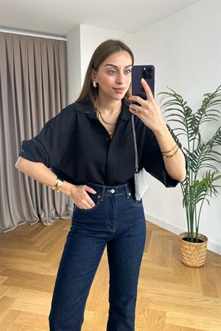 Zumta Siyah Gizli Düğme Detaylı Gömlek