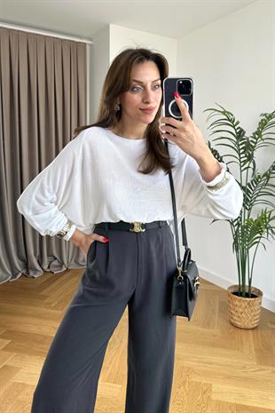 Kırık Beyaz Kayık Yaka Bluz