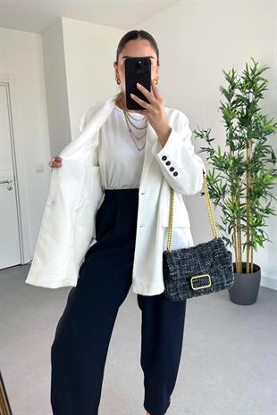 Beyaz Keten Oversize Düğme Detaylı Blazer Ceket