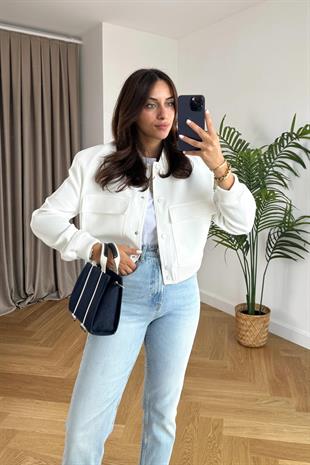 Ekru Geniş Cepli Bomber Ceket