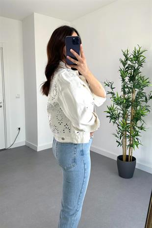 Kırık Beyaz Fisto Detaylı Denim Ceket