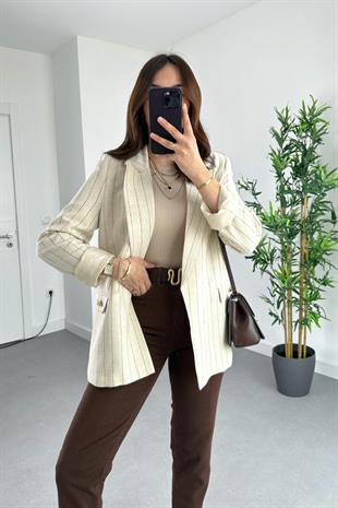 Ekru Kahverengi Çizgi Detaylı Omuzları Vatkalı Blazer Ceket