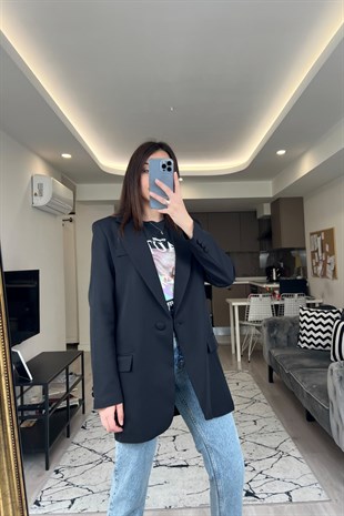 Siyah Düğmeli Oversize Blazer