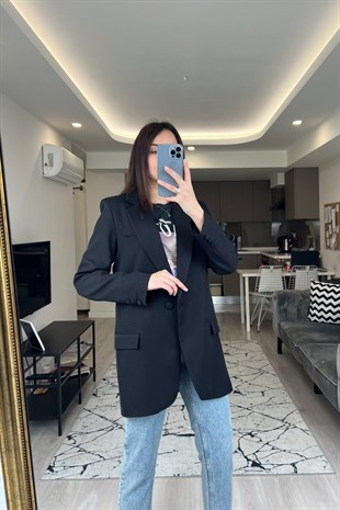 Siyah Düğmeli Oversize Blazer