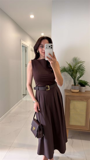 Condra Kahve Yandan Büzgülü Kolsuz Bluz