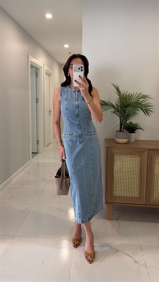 Costersa Mavi Arkası Yırtmaçlı Kolsuz Denim Elbise