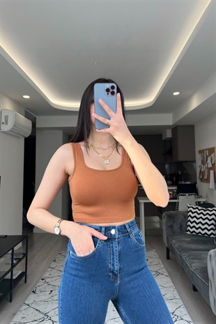 ZR Kahve Kare Yaka Crop