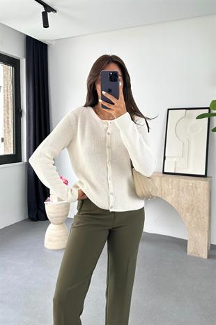 Günesa Taş Düğme Detaylı Hırka