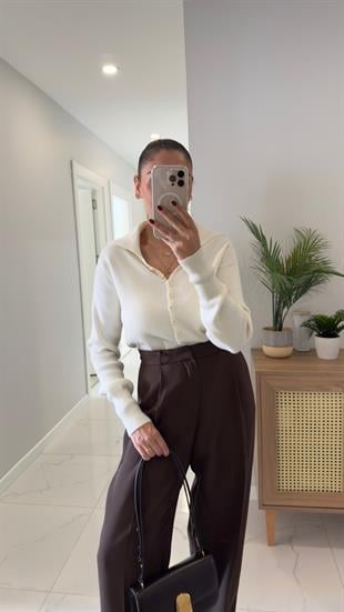 Dilvin Cleo Ekru Polo Yaka Düğmeli Triko