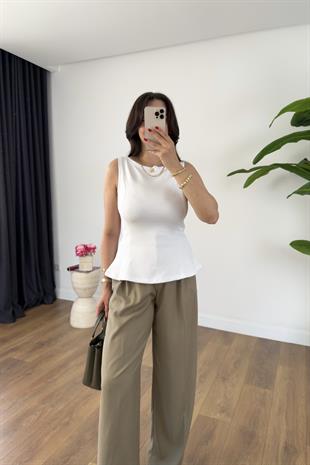 Dilvin Letasna Beyaz Kayık Yaka Peplum Top Atlet
