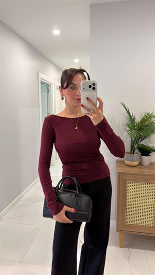 Dilvin Rebeca Bordo Büzgülü Kayık Yaka Bluz