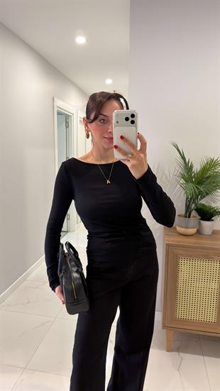 Dilvin Rebeca Siyah Büzgülü Kayık Yaka Bluz
