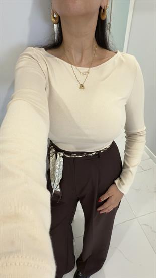 Dilvin Rebeca Taş Büzgülü Kayık Yaka Bluz