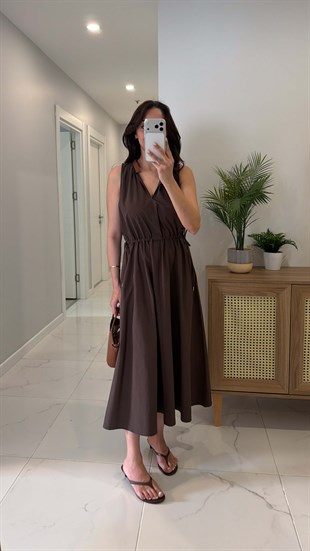 Ditra Kahve Deri Yaka Beli Büzgülü Elbise
