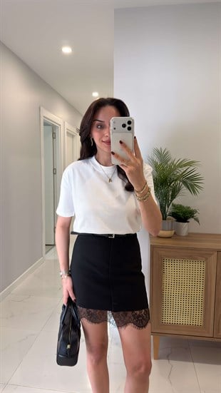 Dlvin Giola Ekru Dekoratif Dikişli Bisiklet Yaka Tişört