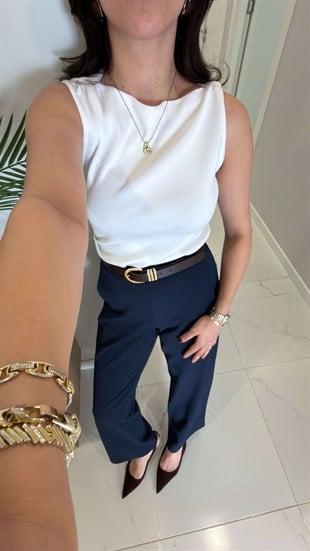 Dlvin Peris Beyaz Kayık Yaka Drapeli Bluz