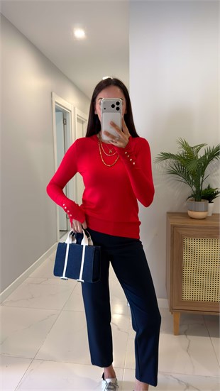 Dlvin Sodde Kırmızı Kol Detaylı Triko