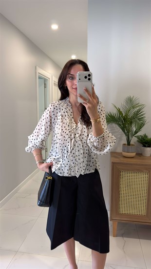 Doniwer Ekru Siyah Puantiyeli Bluz