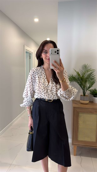 Doniwer Ekru Siyah Puantiyeli Bluz