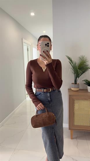 Dunsa Kahve V Gold Toka Detaylı Triko