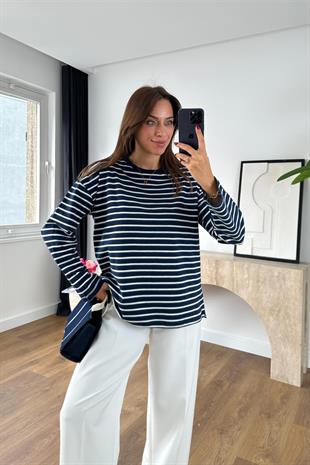 Cesina Lacivert Beyaz Çizgili Bisiklet Yaka Sweatshirt