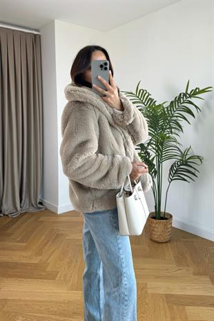 Bej Peluş Kürk Mont