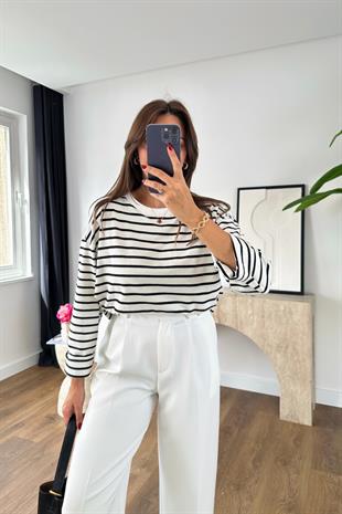 Cesina Beyaz Siyah Çizgili Bisiklet Yaka Sweatshirt