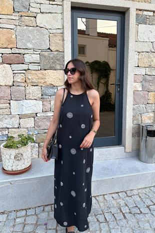 Siyah İşlemeli Halter Yaka Keten Elbise