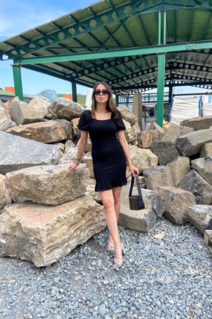 Siyah Büzgülü Elbise 