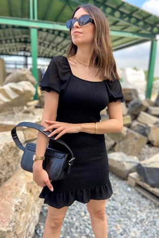 Siyah Büzgülü Elbise 