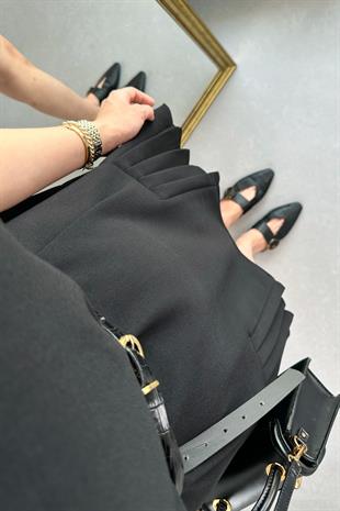 ZR Siyah Pile Detaylı Krep Elbise