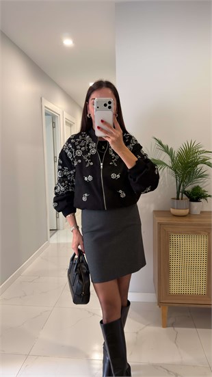 Erista Siyah Boncuk İşleme Detaylı Süet Ceket