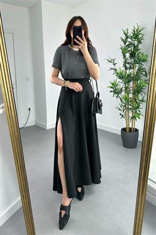 Siyah Düğme Detaylı Maxi Boy Etek