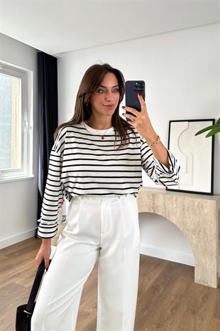 Cesina Beyaz Siyah Çizgili Bisiklet Yaka Sweatshirt
